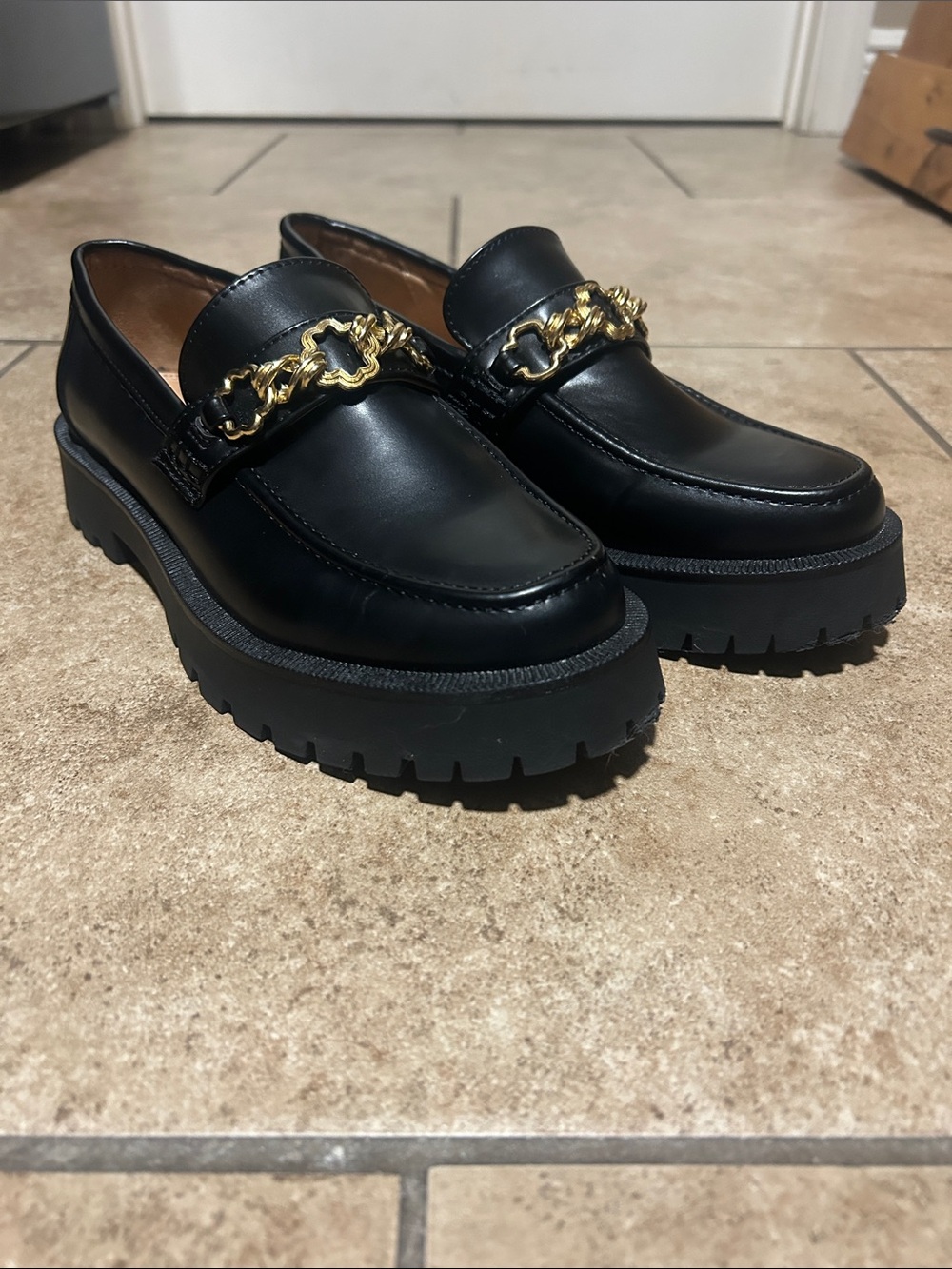 Sam & Libby Black Leather Chain-Trim Platform Loafers